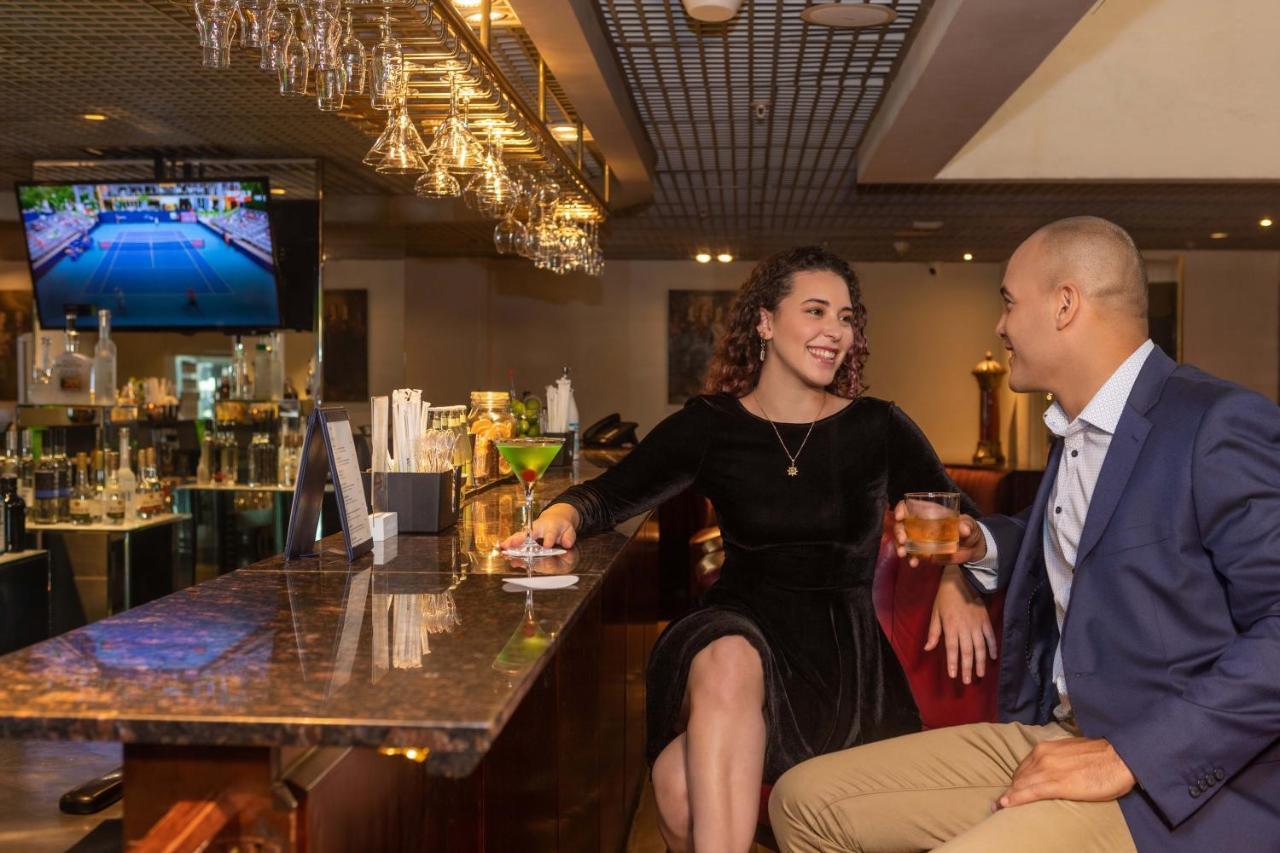 Casa Andina Premium Miraflores Лима Экстерьер фото The bar at the 2019 National Restaurant Show