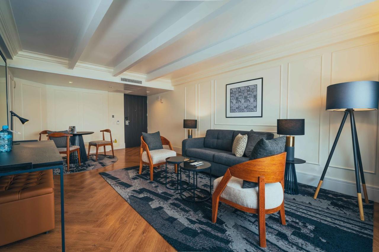 Casa Andina Premium Miraflores Лима Экстерьер фото A suite at the hotel
