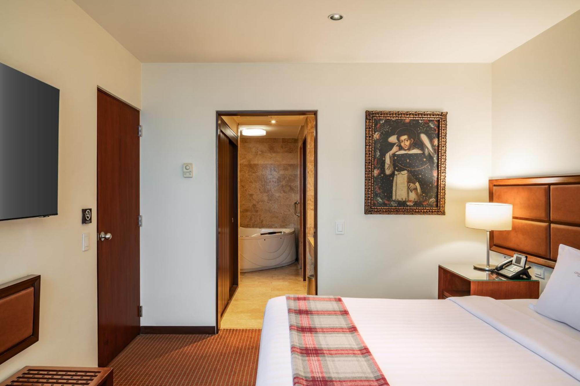 Casa Andina Premium Miraflores Лима Экстерьер фото A room at the hotel