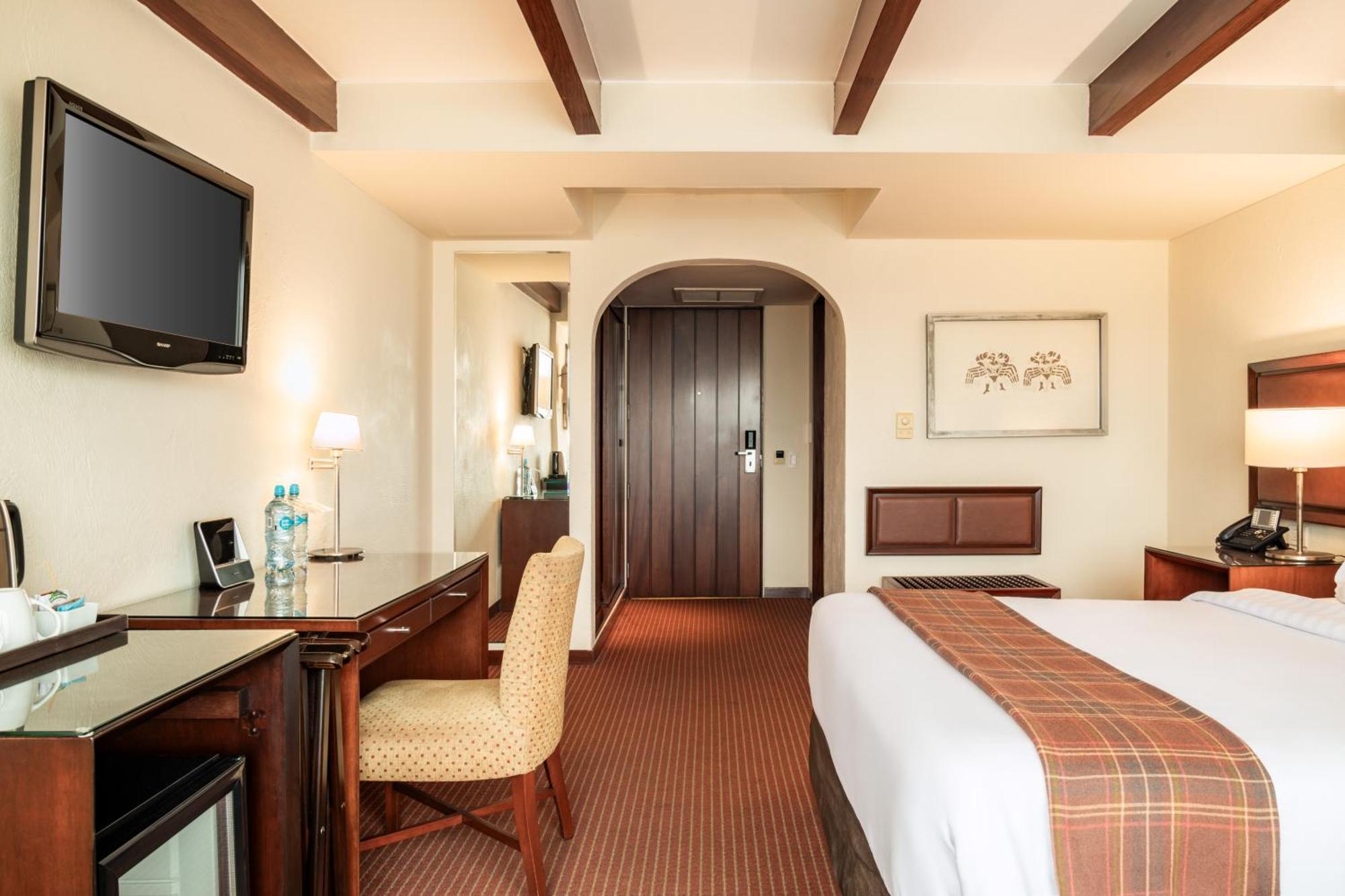 Casa Andina Premium Miraflores Лима Экстерьер фото A guest room at the Hilton San Diego Bayfront
